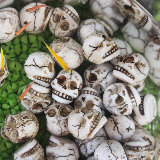 20 Pcs Smiling Skull Miniatures Resin Decor Skull Ornaments for Skull Figurines Planter Home Garden