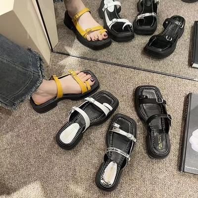 Muffin ettords coola tofflor koreanska versionen av romerska sandaler kvinnors 2025 sommar nya internetkändisset tå tjocka sulor tofflor