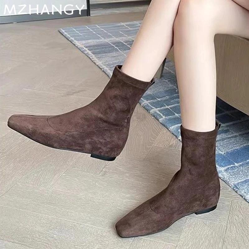 Mode Damen Wildleder Hohe Stiefel Flats Eckige Zehenschuhe Frau 2025 Trend Chelsea Boots Winter Goth Walking Neu Mujer Schnee Motorradstiefel