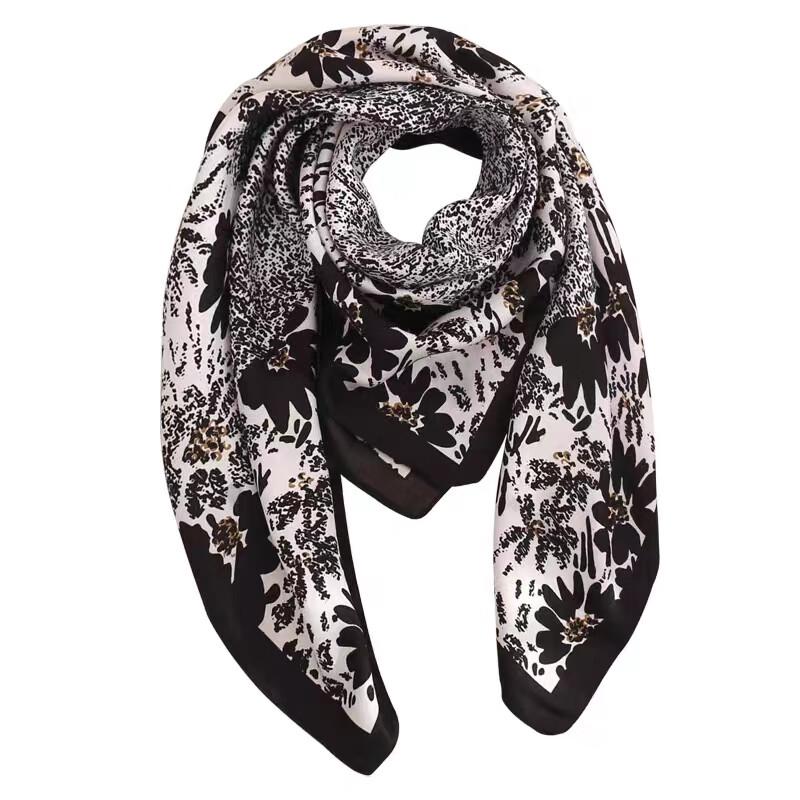 

Haoman Textile Floral Print Square Scarf 90*90cm