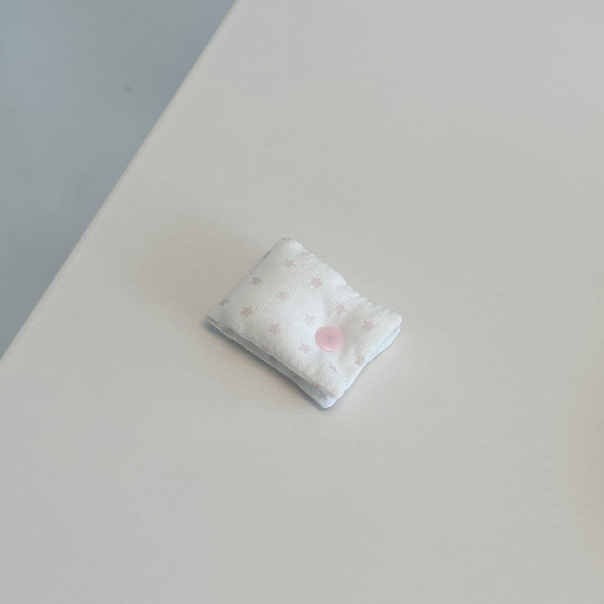 

Cute Little Heart Fabric Cable Organizer for Girl Portable Charger Cord Wrap Holder Travel-Friendly Wire Management Tie