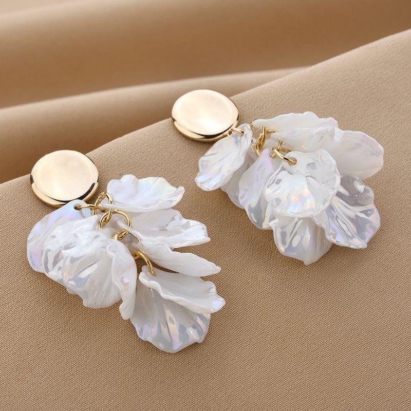 

Original Design K-style Red Earrings Internet Influencer Stud Earrings 2025 Best Selling Unique Graceful Earrings Fancy Eardrops for Women White