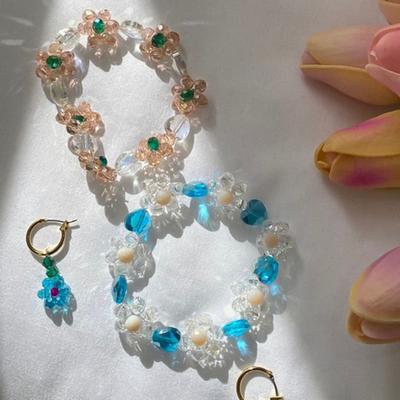 GETMEBLING Crystal Flower Bracelet