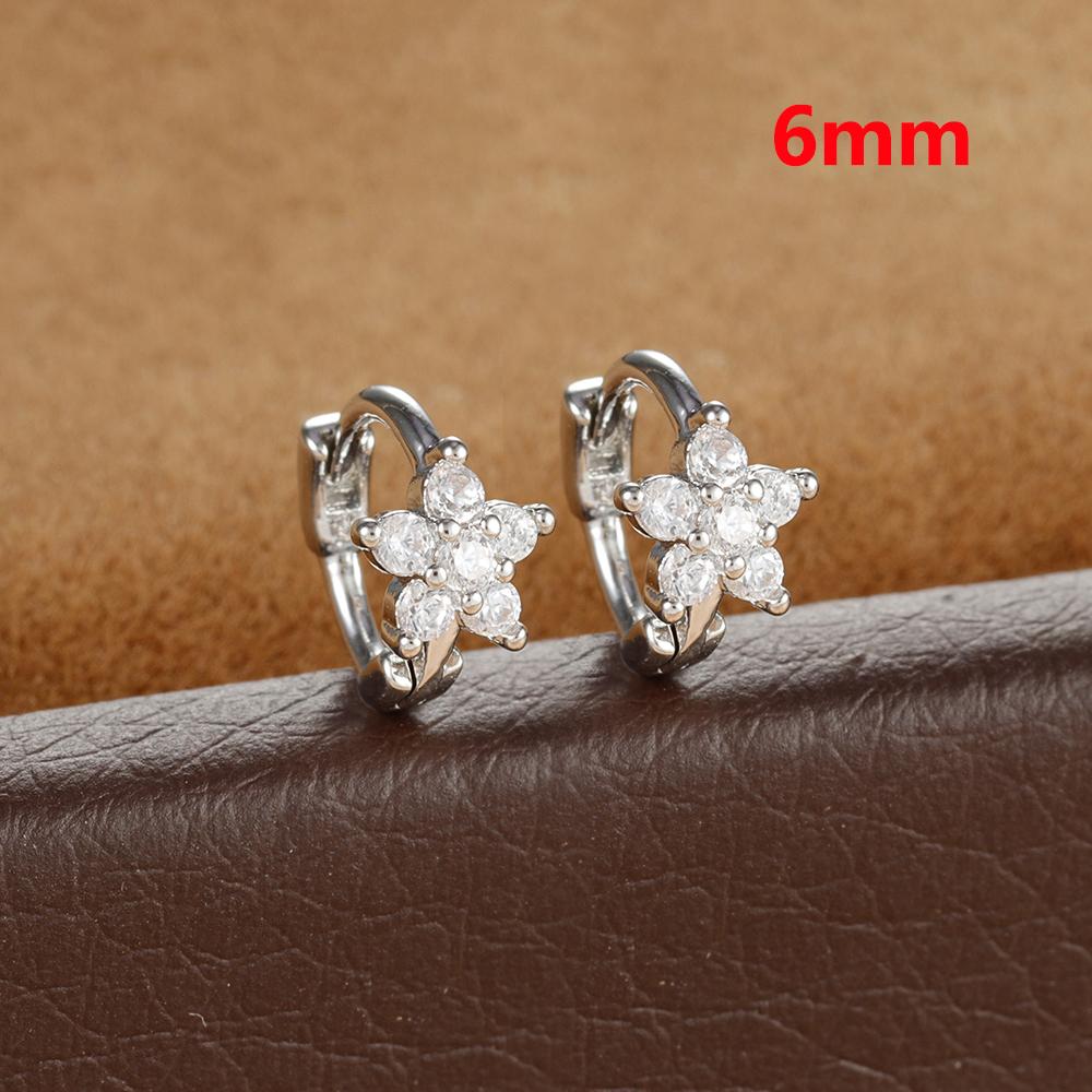 2 Stück Huggies Creolen für Damen Einfach Edelstahl Kleiner Kristall Zirkonia Knorpel Blume Ohrringe Piercing Schmuck