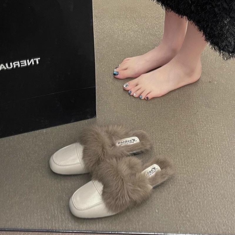 Baotou Slippers Women's 2025 Autumn and Winter New Outer Wear Fashionable Foreign Style Popular Flat Bottom Retro Non-slip Fluff Mop