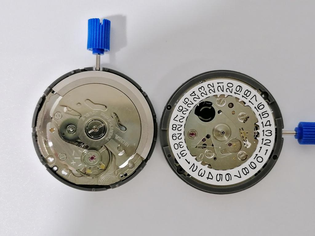 Japan Genuine/China NH35 Movement Can Replace NH35 Movement Date At 3 o'clock Calendar High Accuracy Automatic Mechanical NH35A