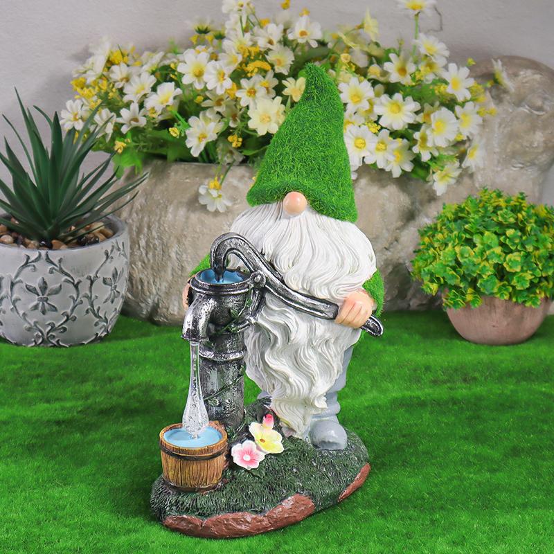 Garden Courtyard Decorative Figurines, Outdoor Plush Gnomes, Solar Powered Watering Fairy Lights, Resin Craft Ornaments