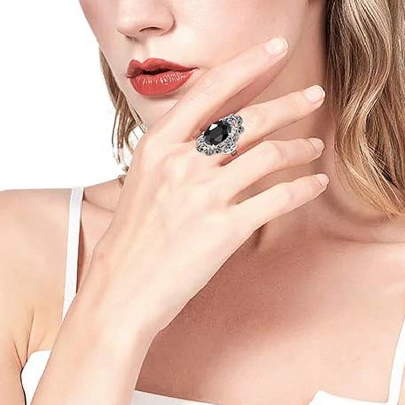Huitan Novel Black Oval Acrylic Women Rings Exquisite Newly Designed Hollowed-out Metal Accessories Punk Hip Hop Rock Jewelry
