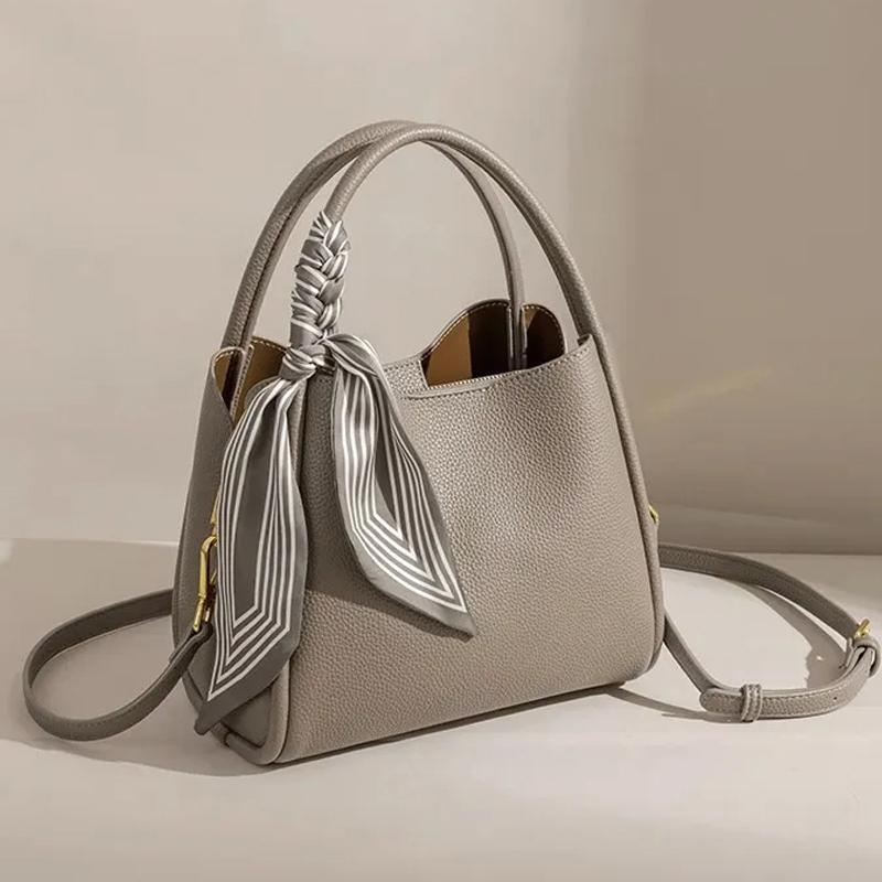 PU Leather Bucket Shoulder Crossbody Bags Black Sense of Luxury Large Capacity Commuting Bag for Women Fashion Versatile Handbag