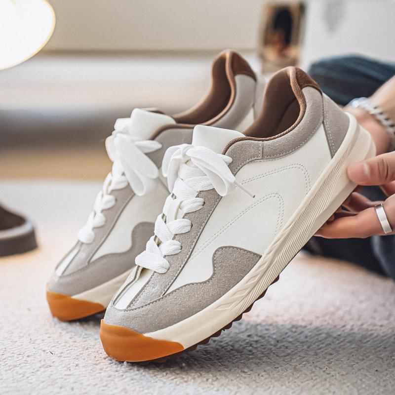 2026 New Trend Low Top Breathable Thick Sole Niche Lightweight Comfortable Casual Sports Men's Shoes Trend