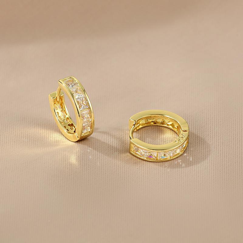 New Crystal Hoop Earrings With Bling Bling Cubic Zirconia Temperament Women Earrings High Quality  Color Trendy Jewelry