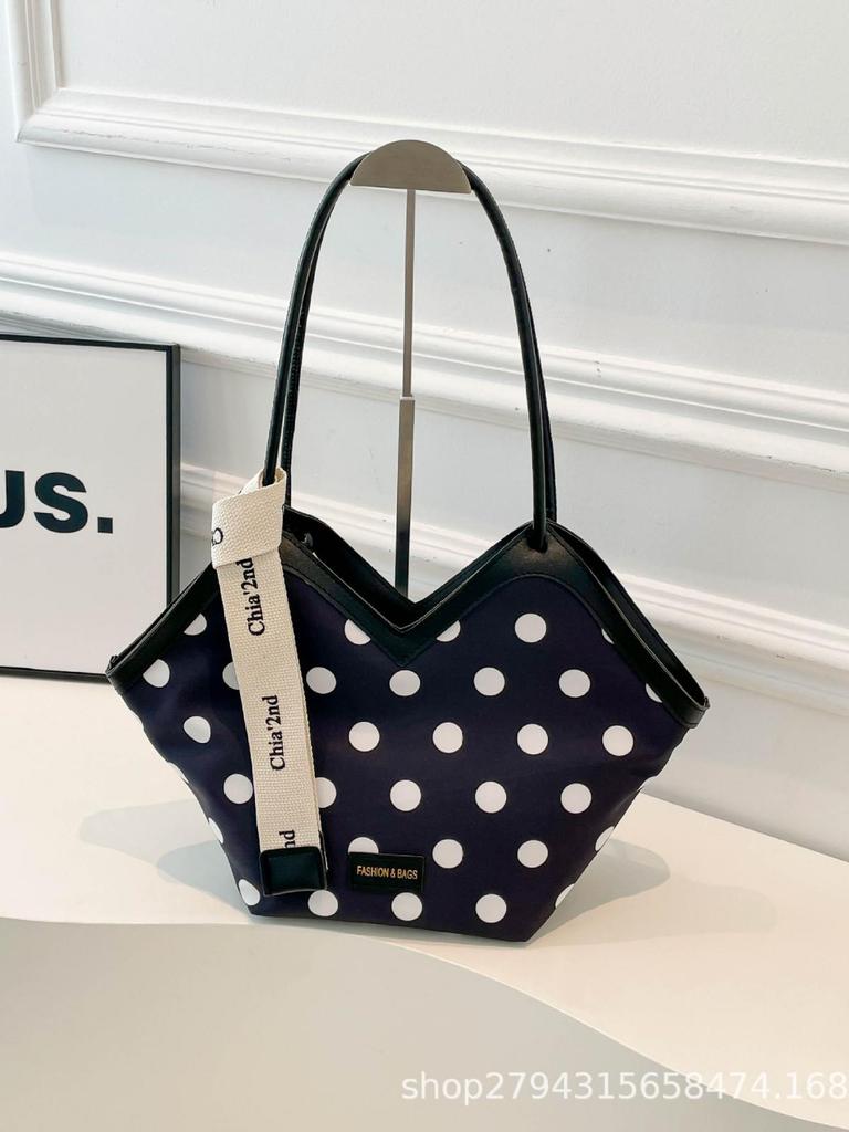 Damska torba na ramię typu tote z nadrukiem i kokardą, duża pojemność, kolekcja Jesień/Zima 2025