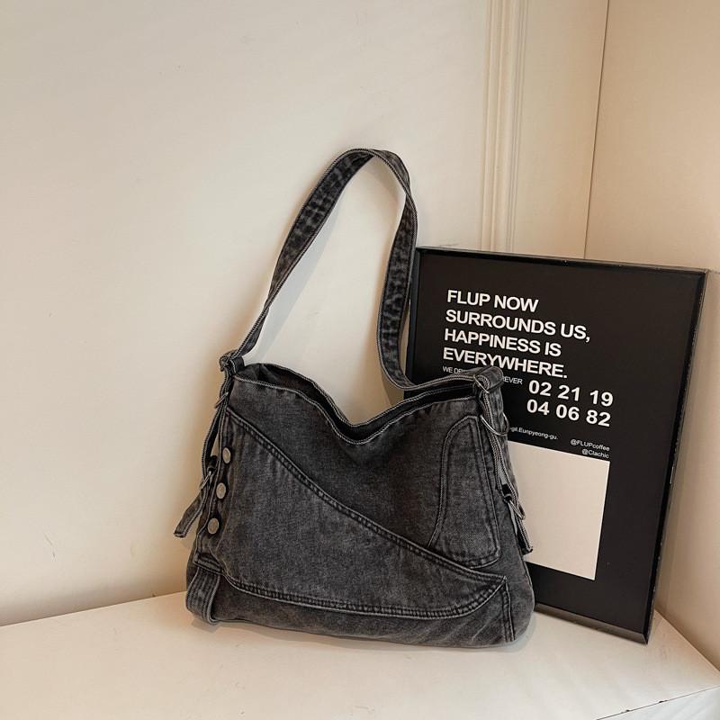 Fashion Denim Bag With Spliced Design And Zipper Closure For Daily Use
