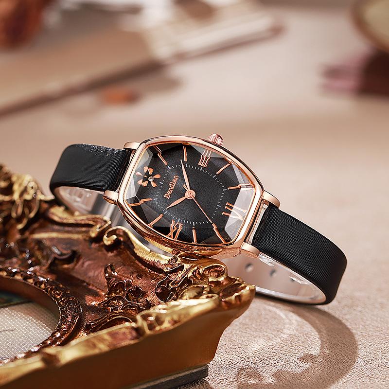 Nuevo Reloj de Mujer con Esfera de Diseño Exquisito, Moderno y Elegante, Correa de Cuero, Relojes de Pulsera para Señoras, Reloj para Niñas, Regalo, Relogio Feminino