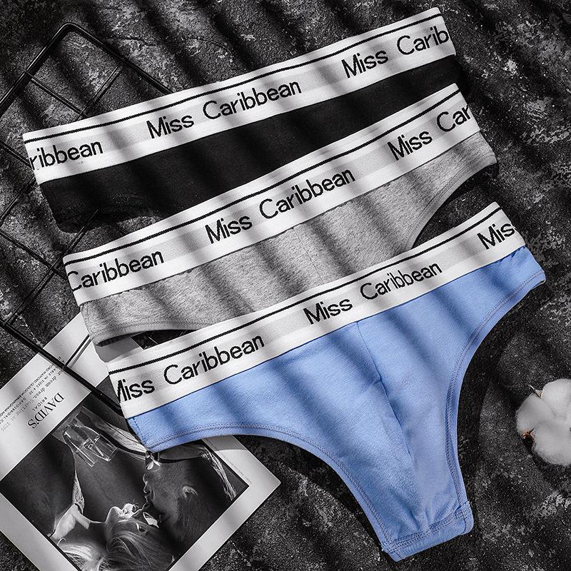 Men's Sexy Cotton Thong Low Waist Leak Hip Sports Panties Men Underwear with Convex Groove