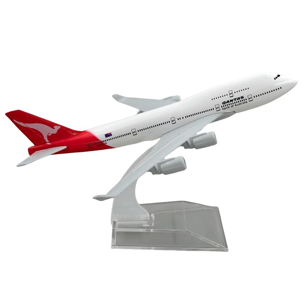 

Модели самолетов Металлическая модель самолета B747 Авиакомпании Qantas 16 см 1:Масштаб 400 747 Сплав С Подставкой Литой Хэллоуин Украшение