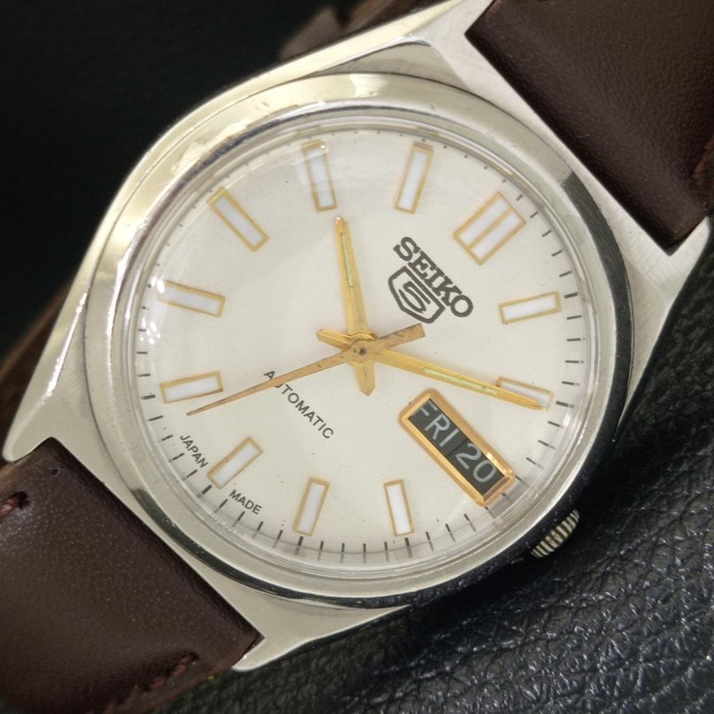 

ЯПОНИЯ ВИНТАЖ SEIKO 5 АВТОМАТИЧЕСКИЕ 7S26A МУЖСКИЕ ЧАСЫ С БЕЛЫМ ЦВЕТОМ ЦИФЕРБЛАТА a702650-1 R209-a702650