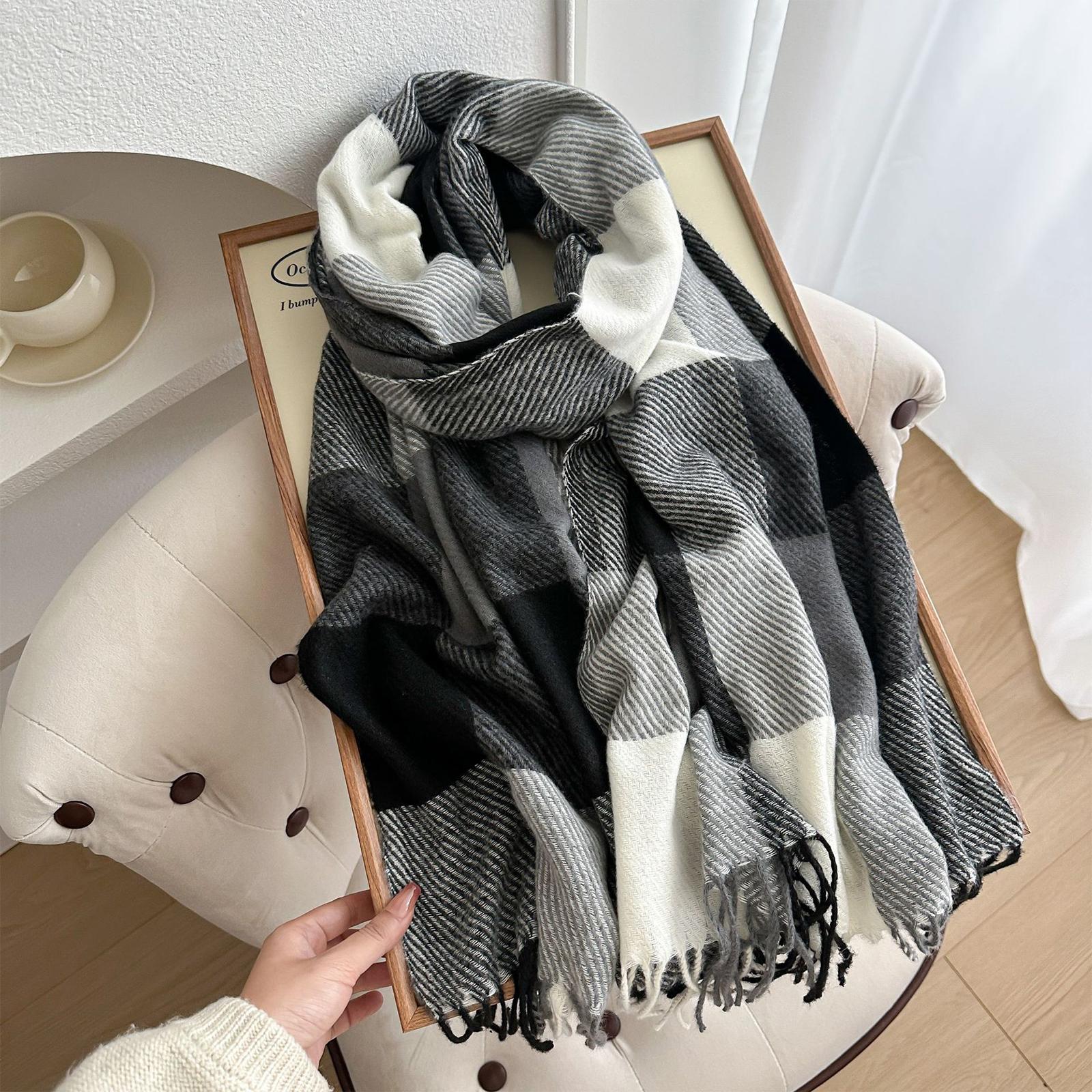 Classic Block High-end Shawl, Soft And Skin Friendly Tassel Plaid Scarf, Warm Couple Scarf One Size чёрный