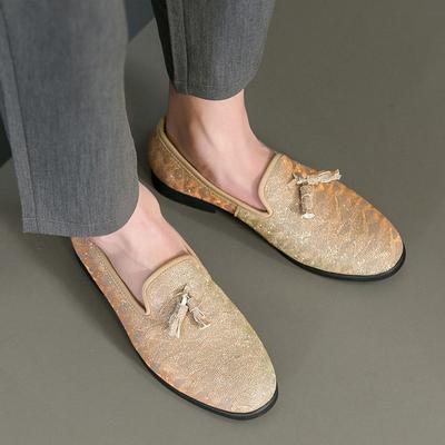Mode Neue Britische Stil Mode Spitz Quaste Leder Slipper Leder Gentleman Mode Freizeitschuhe Herren Business Dating Pailletten Schuhe