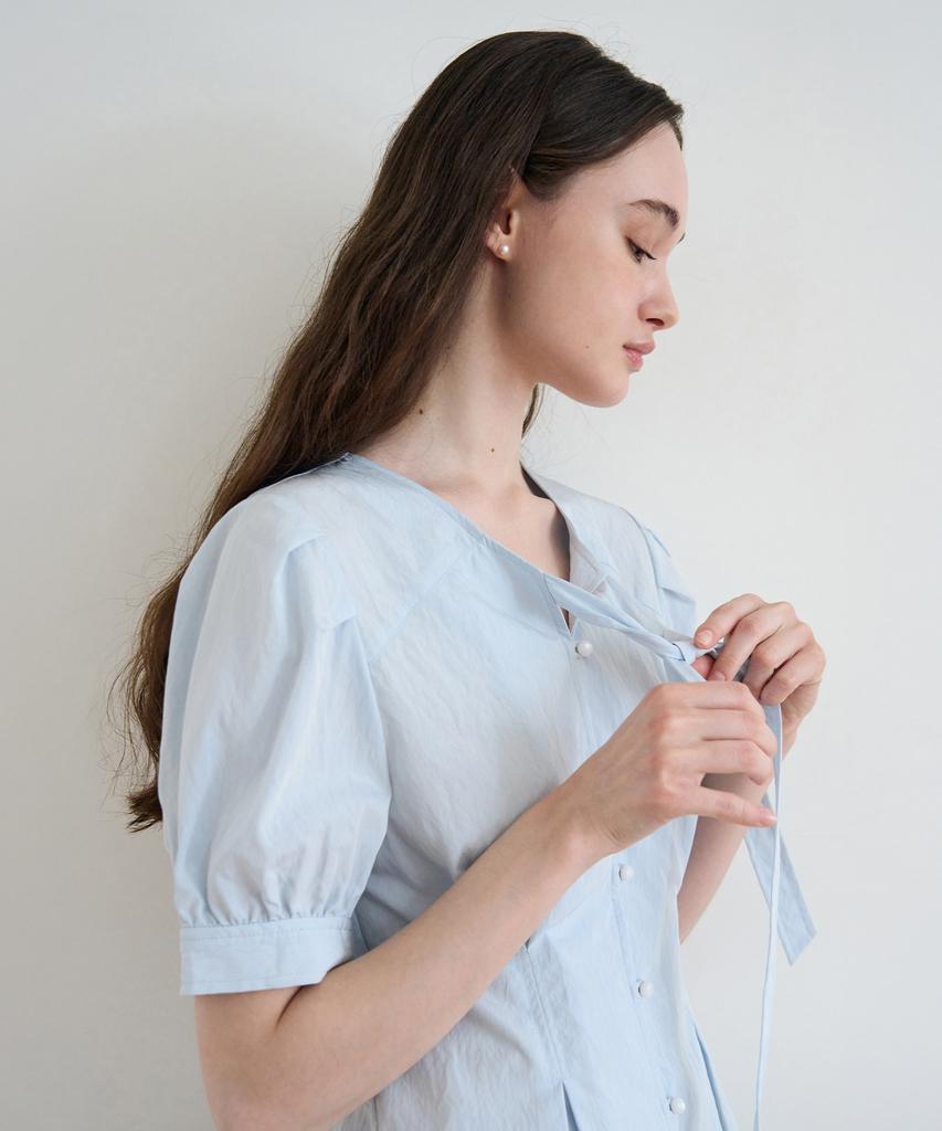 Deuloupisumeon Tuck Puff Short Sleeve Tie Blouse [Sky Blue]
