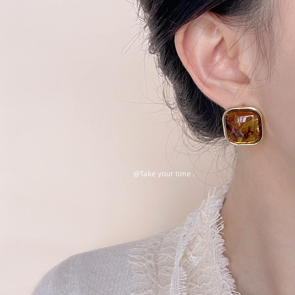 Amber Texture Square Resin Plated 14K Autumn and Winter Maillard Style Stud Earrings Coffee Color Smudge Earrings
