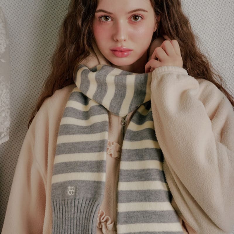 

MAC MOC Juljul muffler Juljul muffler_Striped sleeve muffler__5 colors Black