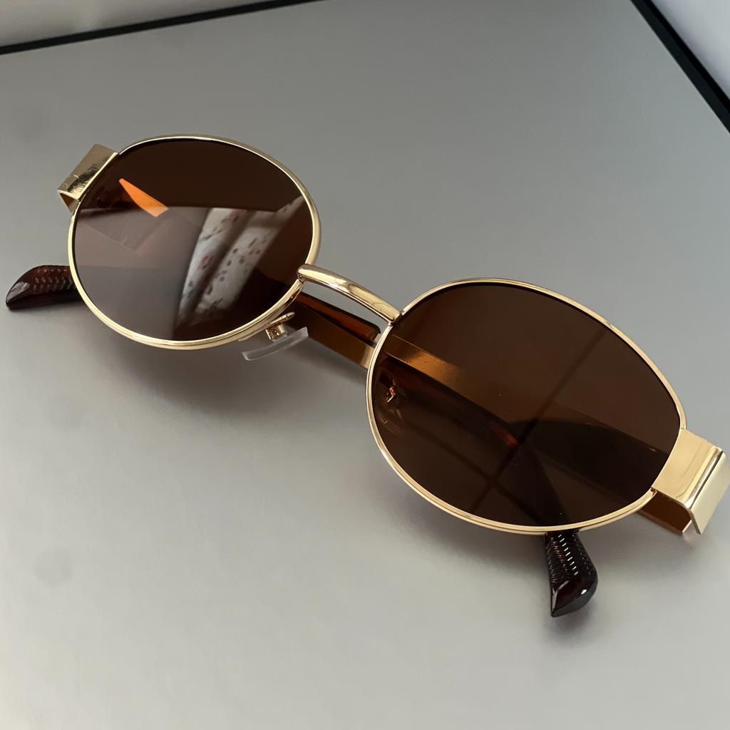 Metallic High-end Full-sided Oval-shaped Sunglasses, a Retro, Simple and Fashionable Daily Wear Item