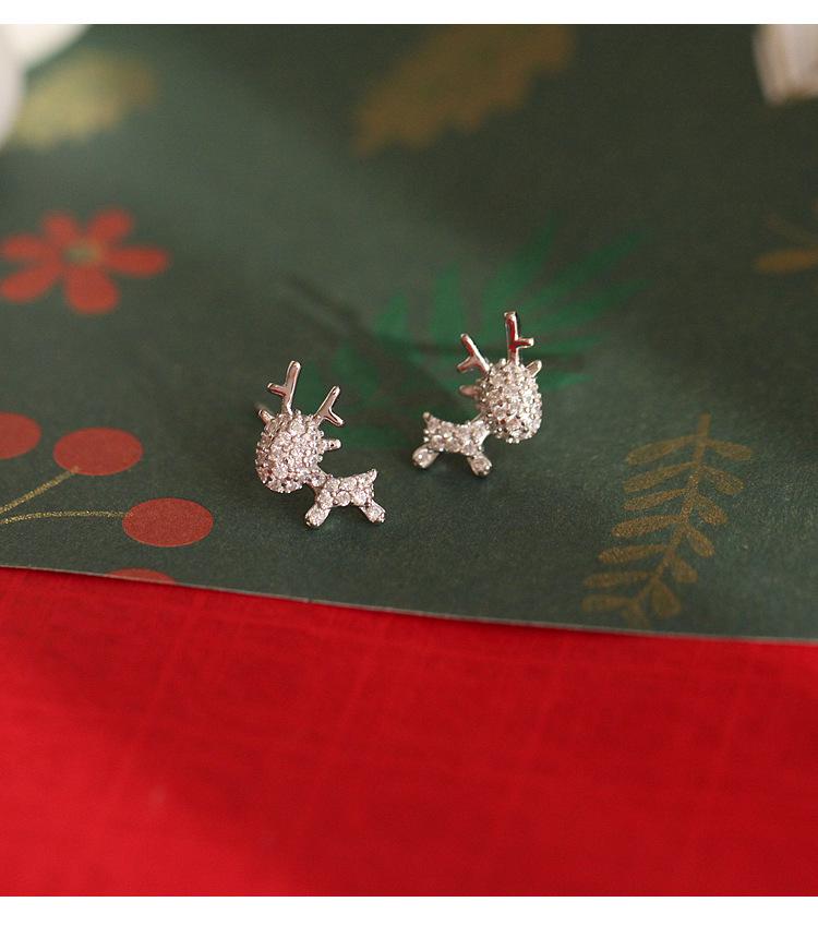 S925 Sterling Silver Deer Motif Christmas Reindeer Earrings, Elegant and Fashionable with Dazzling Diamonds
