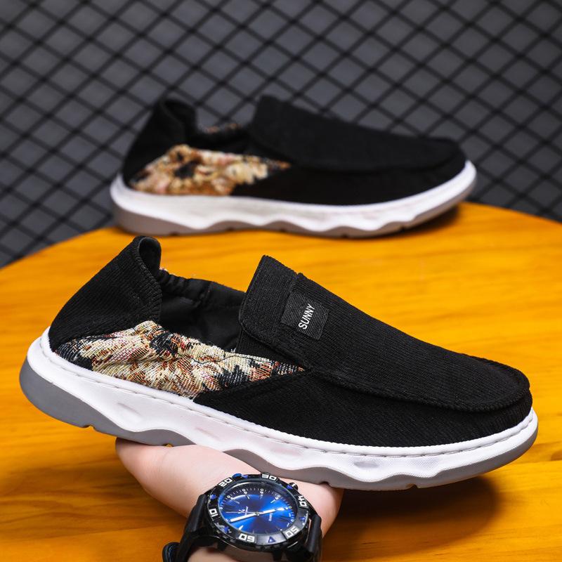 Old Beijing Cloth Shoes Lightweight and Breathable One-foot Laziness Shoes Men's Shoes Summer Embroidered Cloth Shoes Driver Driving Shoes