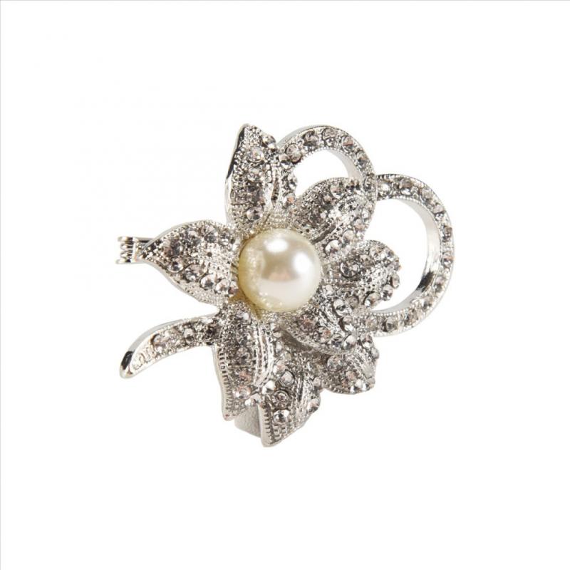 An Elegant Floral Brooch, Perfect for Wearing To Weddings, Christmas Parties, or Graduation Ceremonies.
