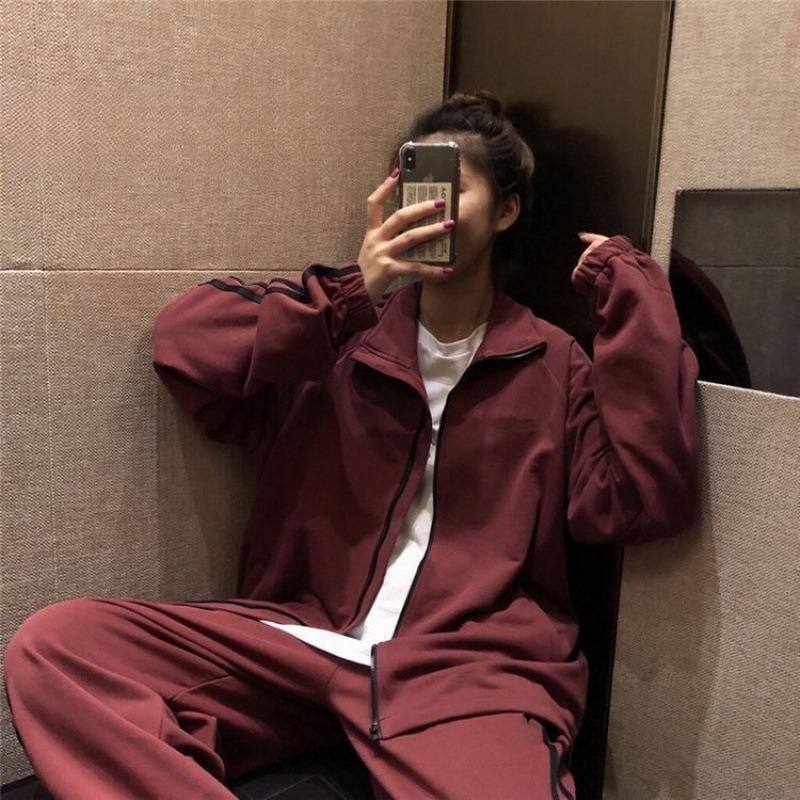 Fleece and Thickened Autumn and Winter Korean-style Loose Long-sleeved Suit, A Two-piece Set of Tight-fitting Sports Trousers for Female Students