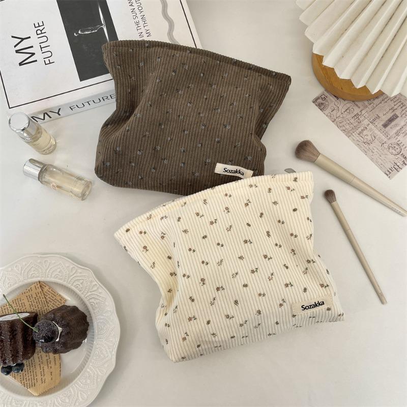 510133 Corduroy small floral cosmetic bag large capacity portable toilet bag liner bag travel sub-packaging storage