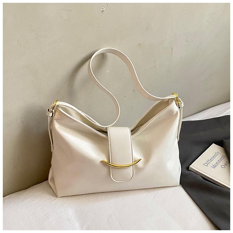 

Korean version of niche fashion tote bag women s large-capacity underarm bag 2025 autumn new high-value shoulder tote bag белый