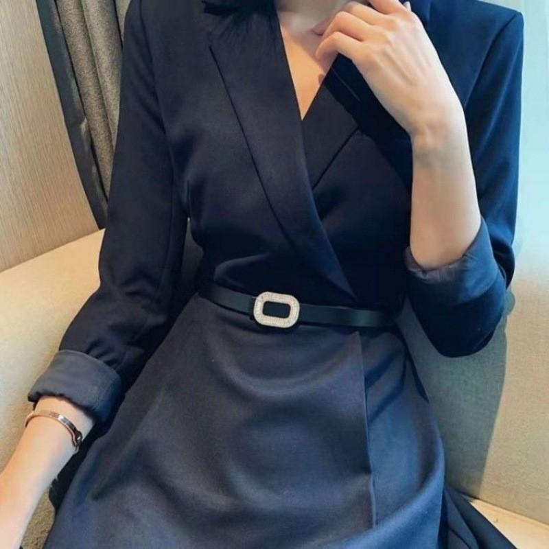 Womens Premium Leather Waist Belt With Diamond Buckle Ideal For Dress And Blazer Styling