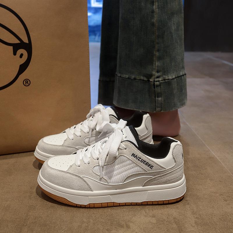 Versatile simple board shoes women's 2025 summer new little white shoes women's breathable fashion niche thick-soled casual women's shoes