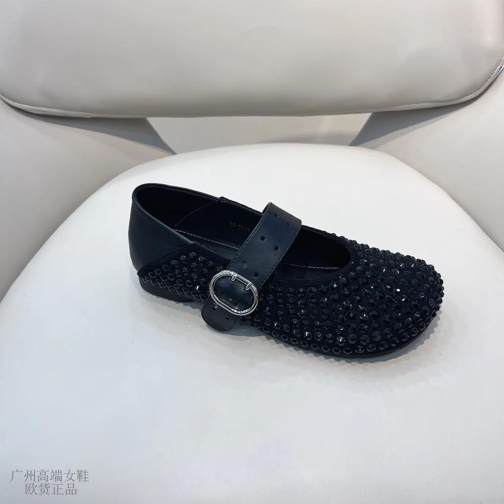 Fashion Women Flat Shoes Vulcanize Designer Loafers Diamond Rivet Mary Jane Shoes Woman Studded Crystal Women Flats Ballet Lolita Shoes
