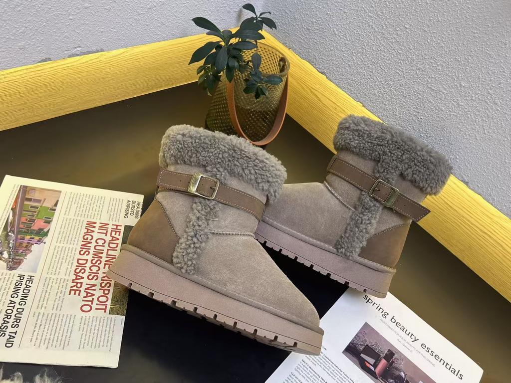 Leather Platform Lamb Wool Snow Boots Women's Winter New Thickened Northeastern Large Cotton Shoes Non-slip Martin Boots
