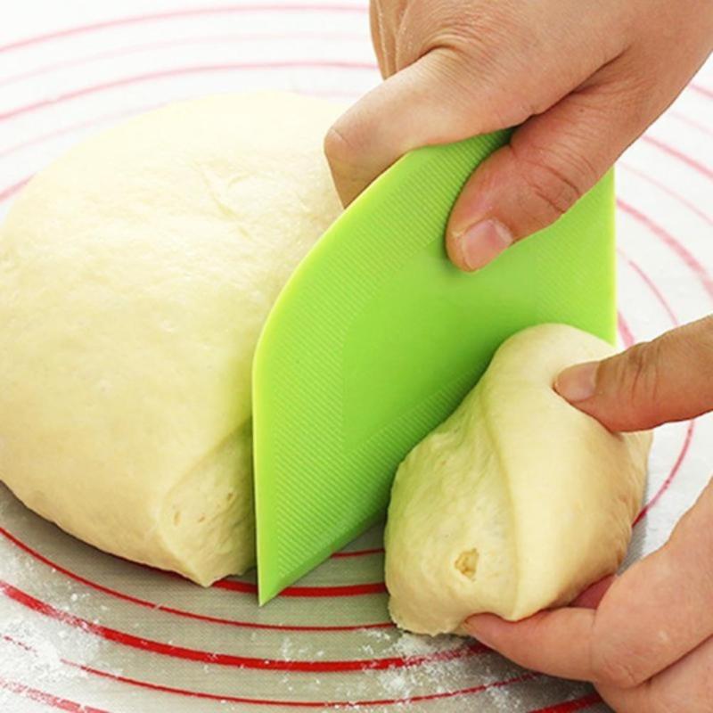 1pcs Plastic Cake Cream Spatula Dough Knife Butter Scraper With Plain Smooth Edge Baking Tool