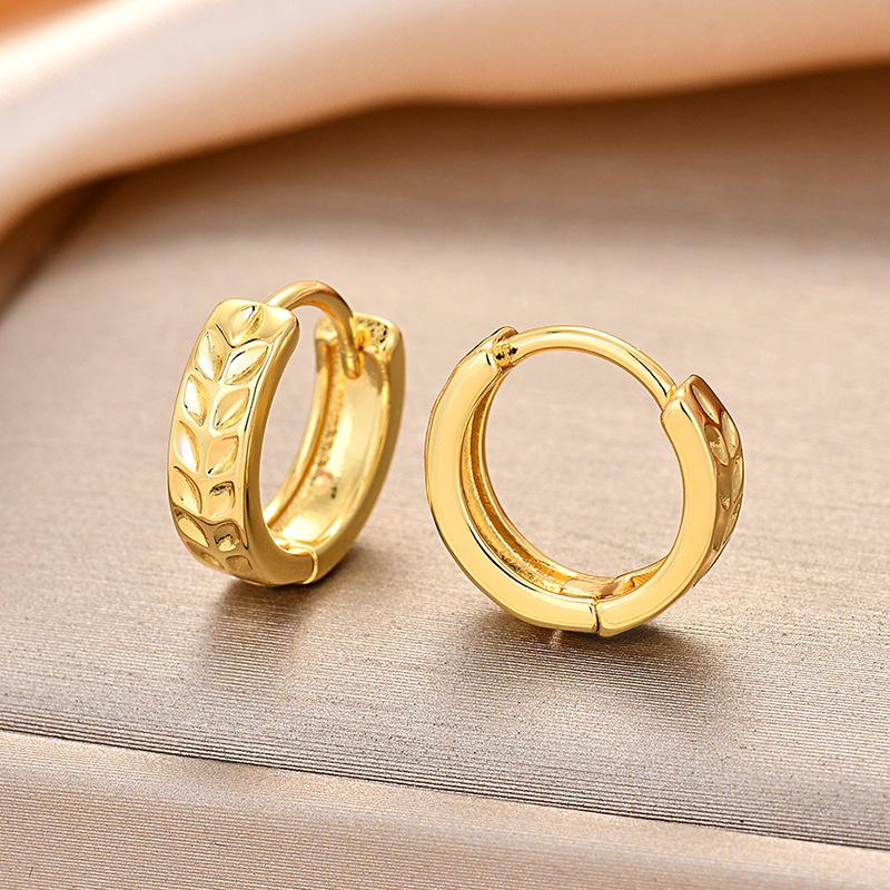 European & American French Retro Leaf Flower Gold-Plated Hoop Earrings