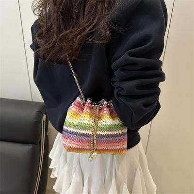 Kontrastreiche Farben, schön, lässig und vielseitig: beliebte Umhängetasche mit Kette, trendige Beuteltasche für den Sommer