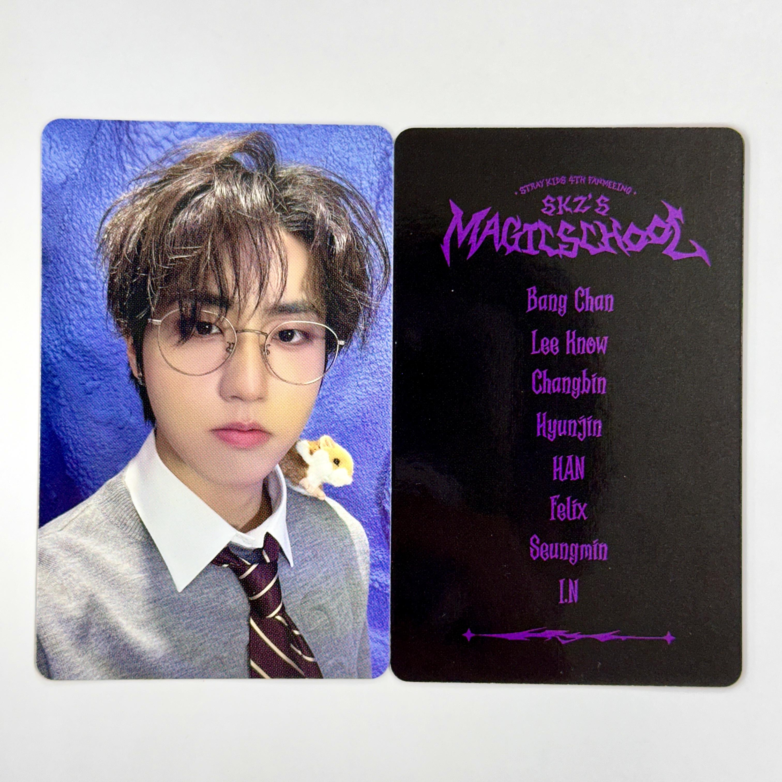 

Фотооткрытка от лица от лица школы магии Stray Kids SKZ Han