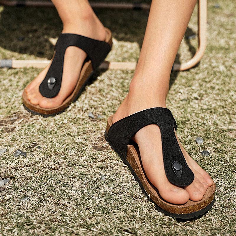 Fashion Hot selling summer men's slippers Trendy and breathable styles daily beach walking Outdoor casual shoes seaside Holiday shoes