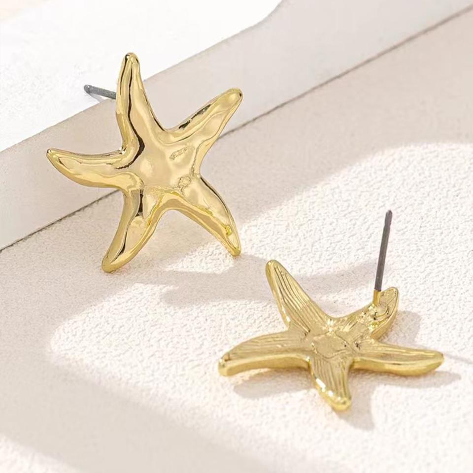 1 Pair of Fashion Temperament Casual Exquisite Starfish Stud Earrings For Women Ear Jewelry