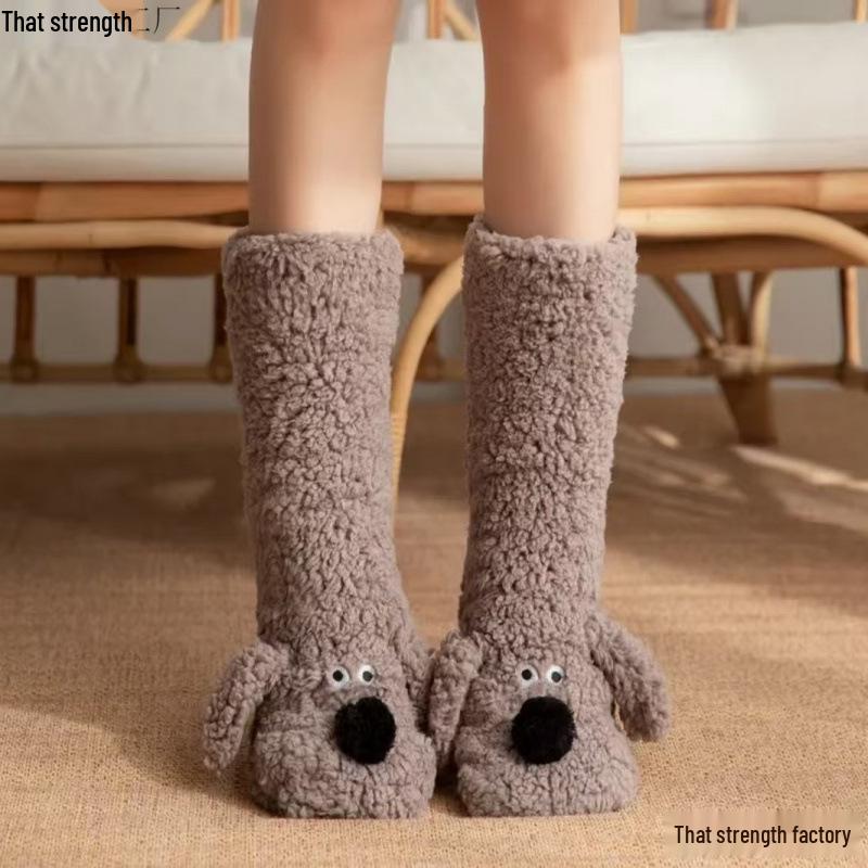 Zestaw świątecznych skarpet: Przytulne Zimowe Skarpety do Snu i na Śnieg, Skarpety Świąteczne, Ocieplacze na Nogi i Kapcie