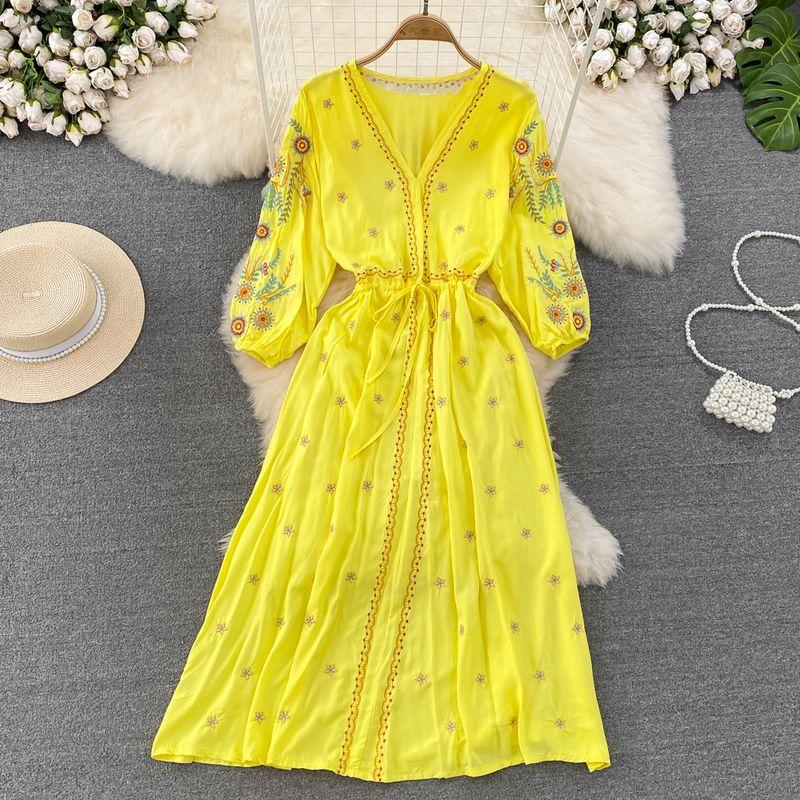 Ethnic Style Yunnan Travel V Neck A- line Dress Embroider