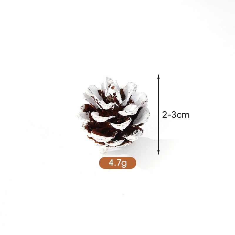 Conuri de Pin pentru Decorațiuni de Crăciun 1-18CM: Figurine creative și accesorii pentru fotografie