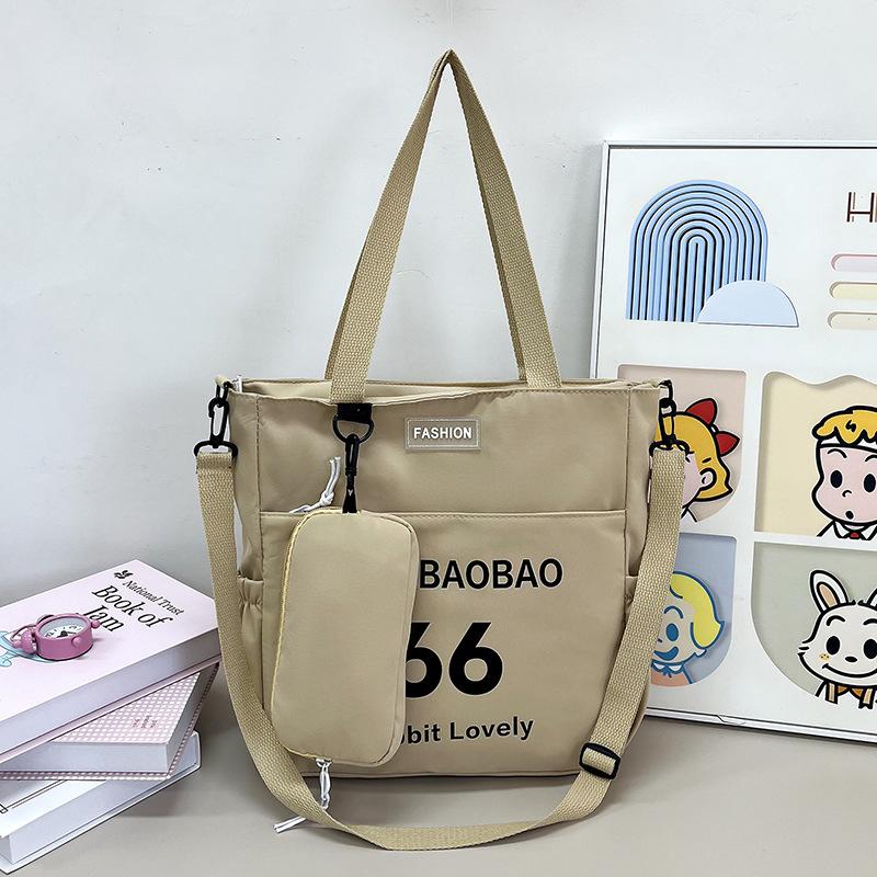 Large Capacity Canvas Bag, Student Make-Up Bag, Casual Versatile Printed Letter Shoulder Bag, Literary Women'S Mother And Child Bag