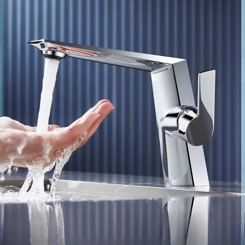 Basin Faucet Chrome Torneiras Bathroom Sink Faucet Single Handle Hole Faucet Basin Taps Hot Cold Mixer