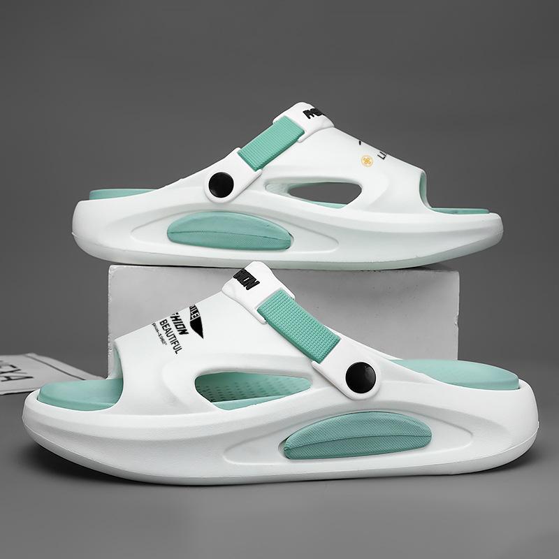 Sandals, light and breathable beach shoes, one-word soft-soled casual driving slippers