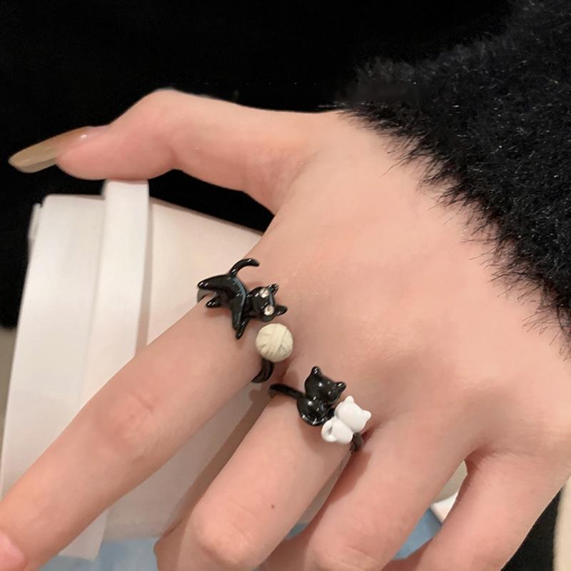 Funny Black Cat Open Rings for Women Fashion Cartoon Cute Kitten Finger Rings Party Jewelry Gift Aesthetic Accessories